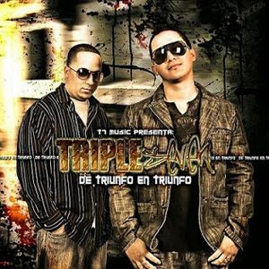 Portada de De Triunfo En Triunfo de Triple Seven