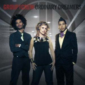 Portada del álbum Ordinary Dreamers de Group 1 Crew